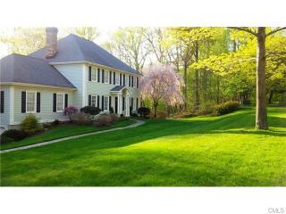 55 Fawn Rd, Bridgeport, CT 06612-2151