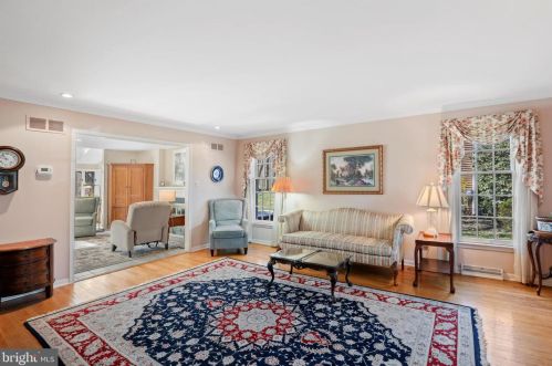 343 Richard Rd, Yardley PA  19067-1969 exterior