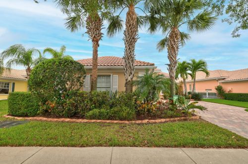 12331 Keating Dr, Fort Pierce, FL 34987-2165