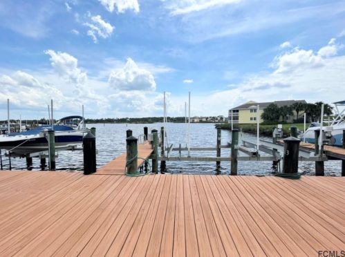 200 Marina Bay Dr, Flagler Beach, FL 32136-2846
