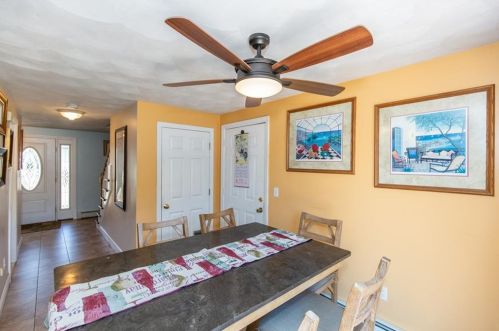 33 Hopkins Ave, Providence RI 02919-1505 exterior