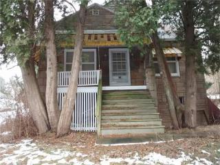 2090 Chestnut St, Washington, PA 15301-2642