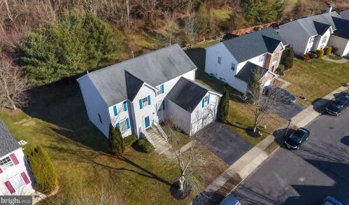 29 Durham Dr, Columbus NJ  08022-2349 exterior