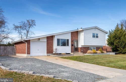 636 Topeka Ave, West Deptford, NJ 08051-1220