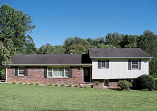 1361 Whiteaker Springs Rd, Cookeville, TN 38506-5049