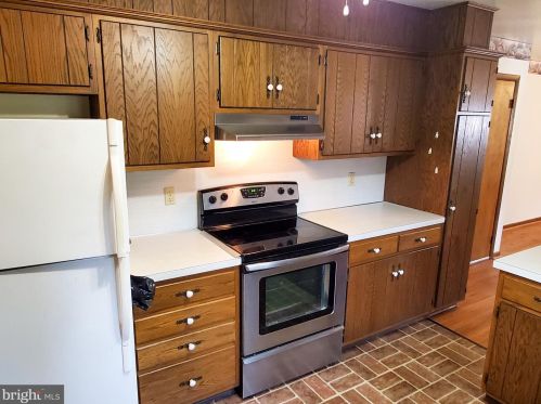 65 Ream Rd, Ephrata PA  17522-9792 exterior