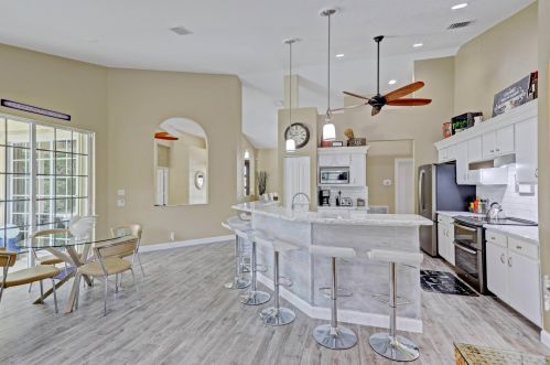 1241 Bimini Ln, West Palm Beach FL  33404-2770 exterior