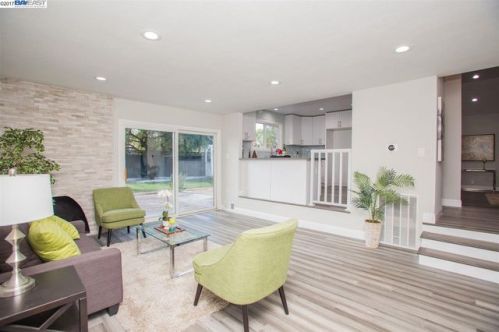 3276 Monmouth Ct, Pleasanton, CA 94588-3530