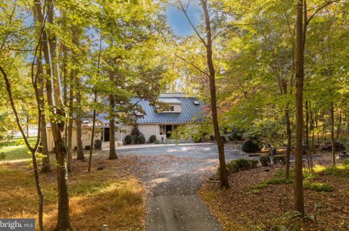 18690 Haps Ln, Purcellville, VA