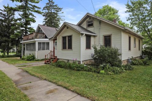 1910 Mifflin St, Madison, WI 53704-4729