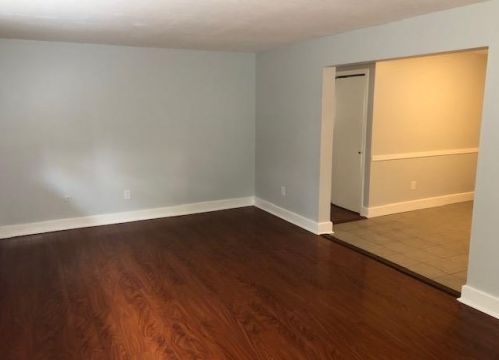 3 Brook Rd, Salem, NH 03079-3613