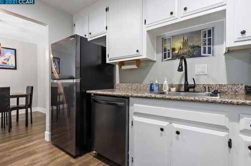 57 Meadowbrook Ave, West Pittsburg CA  94565-5550 exterior