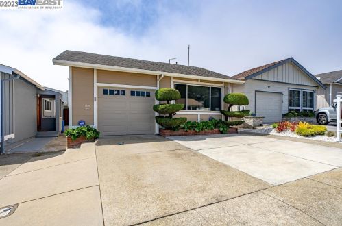 166 Plymouth Cir, Daly City, CA 94015-2860