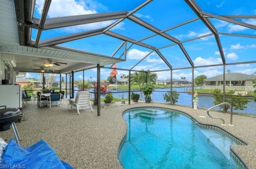 601 33rd Ter, Cape Coral, FL 33904-4921
