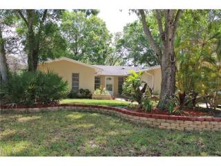 1018 19th St, Largo, FL 33770-4306
