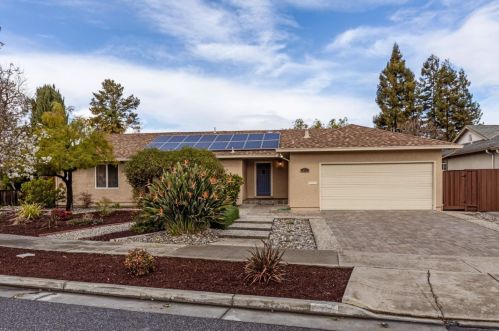 573 Edelweiss Dr, San Jose, CA 95136-1929