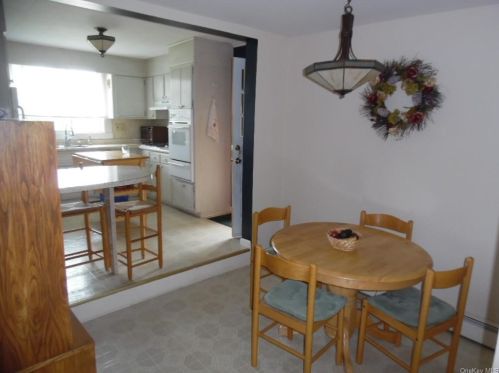 98 Rockwell Ave, Middletown NY  10940-4531 exterior