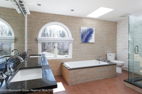 162 Borden Rd, Middletown NJ  07748-3050 exterior