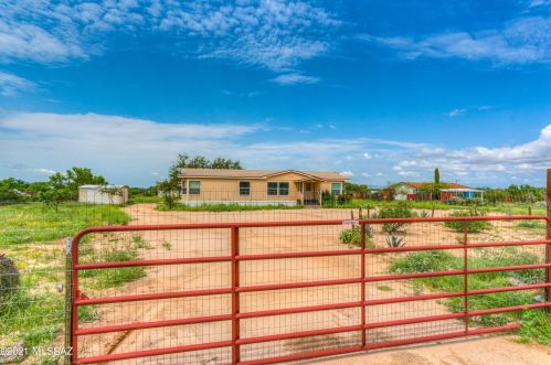 14488 Kestrel Rd, Tucson, AZ 85736-1469