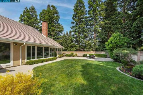20 Stirling Dr, Danville, CA 94526-2921