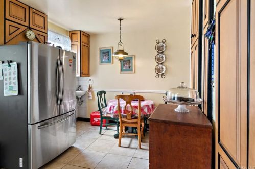53 High St, Mount Vernon, NY 10550-1803