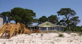 1049 Gulf Shore Blvd, Ochlockonee Bay, FL 32346-5153