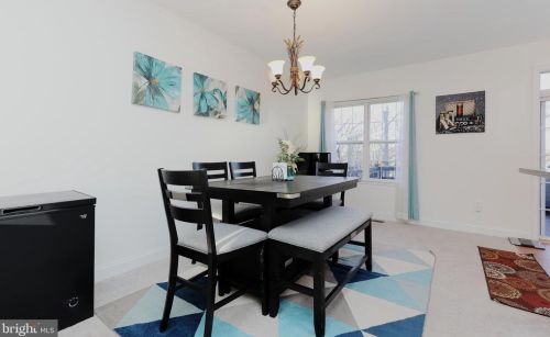 2472 Sylvan Moor Ln, Woodbridge VA  22191-6354 exterior