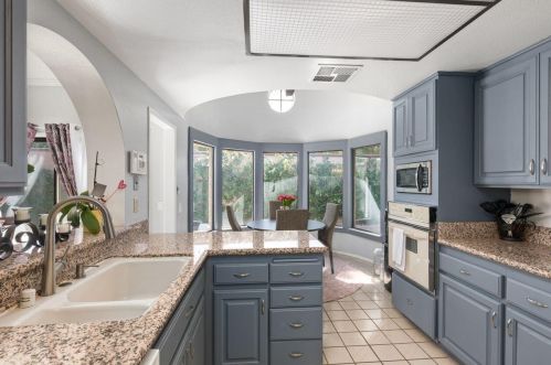 48127 Calle Seranas, La Quinta CA  92253-2205 exterior