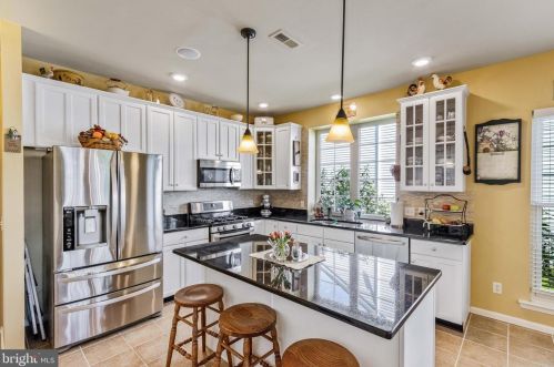 713 Village Ave, Collegeville PA  19426-4168 exterior