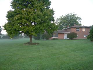 2550 Albon Rd, Maumee, OH 43537-9325
