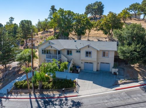 28 Fresno St, Lake Nacimiento CA  93446-2014 exterior