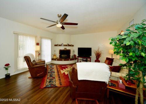 297 Calle Herboso, Green Valley AZ  85614-4114 exterior