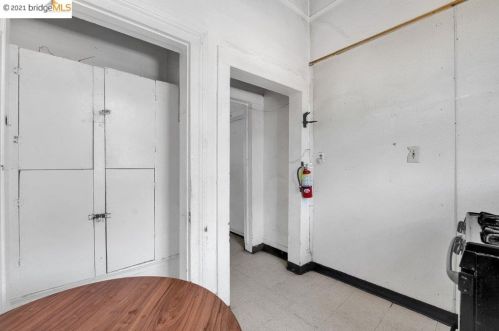 1521 9th St, Oakland CA  94607-1338 exterior