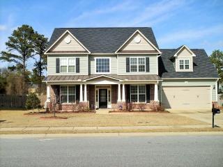 1092 Ronald Reagan Dr, Fayetteville, NC 28311-1652