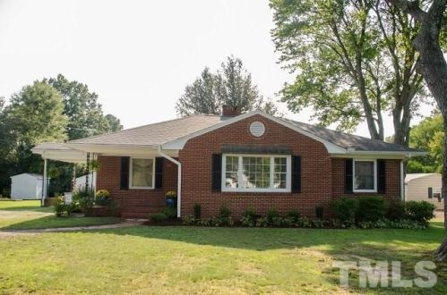 207 Maplewood St, Oxford, NC 27565-2830