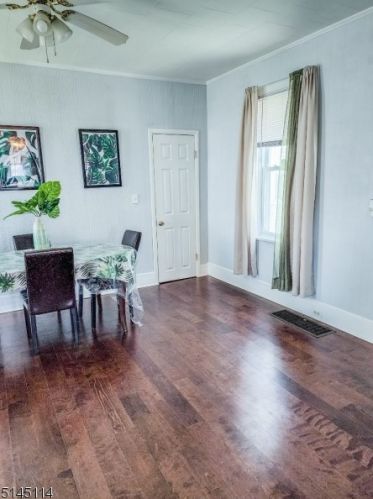 18 Barber Ave, West Deptford NJ  08096-2414 exterior