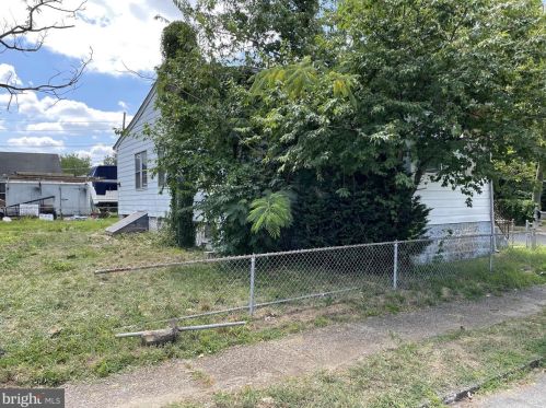 800 Pitman Ave, West Deptford, NJ 08063-1324