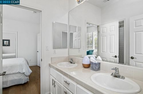 5648 Dresslar Cir, Livermore CA  94550-7194 exterior