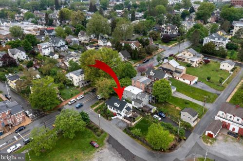 421 Broad St, Kennett Sq, PA 19348-3320
