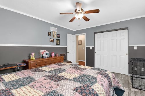 1884 Shoshone Dr, London OH  43140-9020 exterior