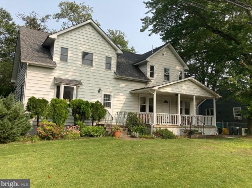 140 Alberta Ave, Trenton, NJ 08619-2424