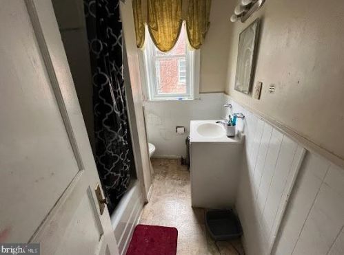 715 Stuyvesant Ave, Trenton NJ  08618-4105 exterior