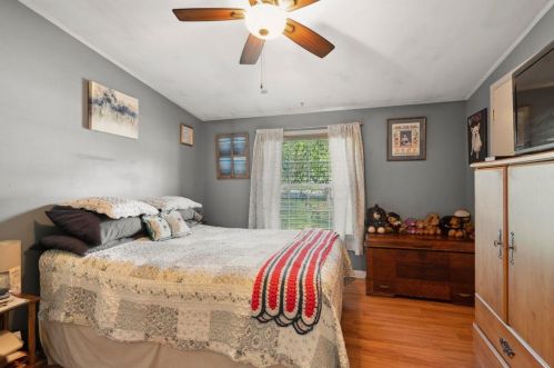 24 Bennett Way, Newmarket NH 03857-2341 exterior