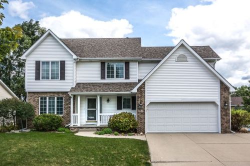 305 Ridgeline Dr, Ankeny, IA 50023-8744