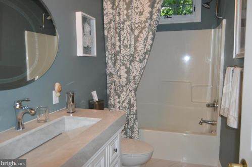 113 Lacy Ln, Bowling Green VA  22427-9310 exterior