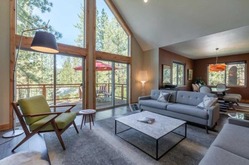 11639 Rocky Ln, Truckee CA  96161-4933 exterior