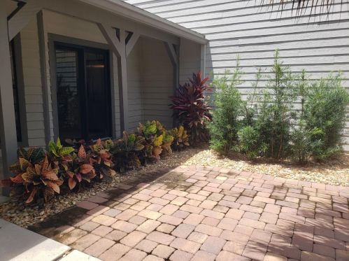 13384 Bedford Mews Ct, West Palm Beach FL  33414-7703 exterior