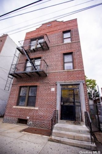 104-14 116th St, Jamaica, NY 11418-3401