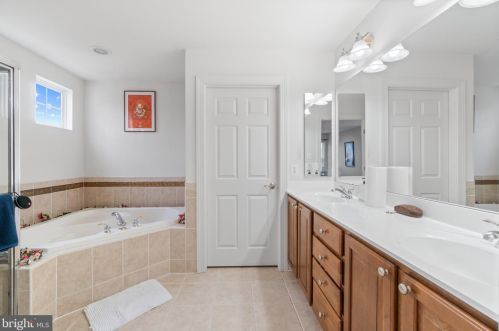 2716 Hollywell Ct, Bowie MD  20721-3013 exterior