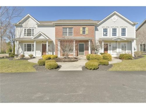 3 Town Square Blvd, Columbiana, OH 44408-9384